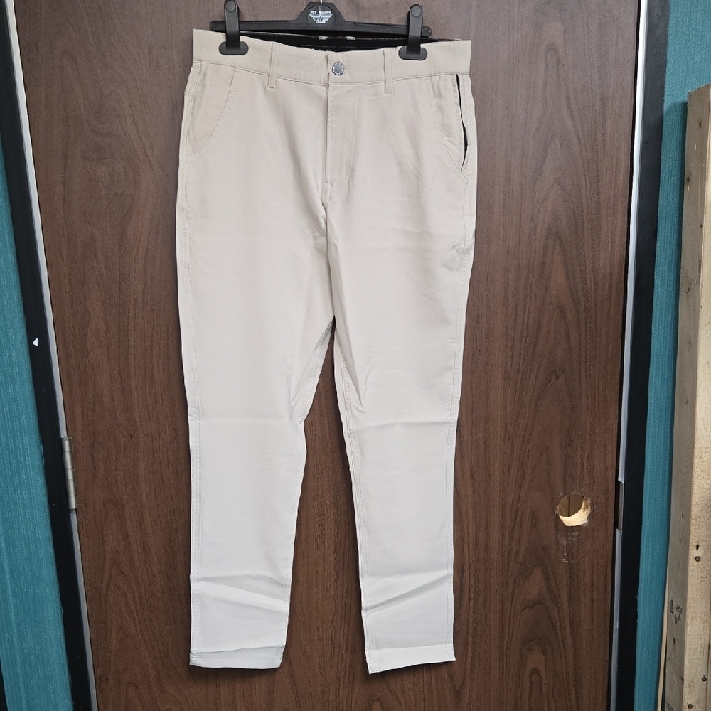 Parasuco Size 30x30 Beige Lightweight Performance Pant